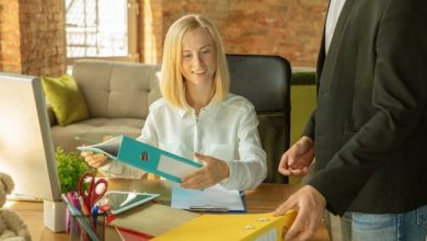 young-businesswoman-moving-office-getting-new-work-place_155003-27382-5566462